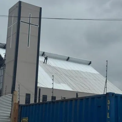 Pintura Residencial - Pintura Predial - Pintura Industrial - Manutenção de Telhados - Reformas Residenciais - Instalação Linhas de Vida - Empresa de Pintura em Caxias do Sul.