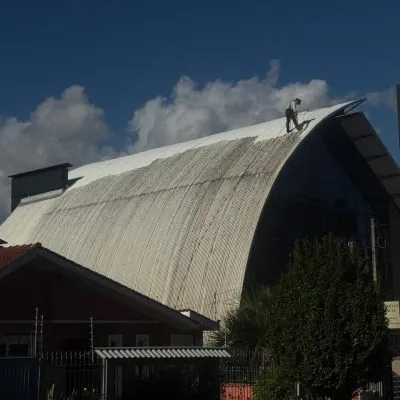 Pintura Residencial - Pintura Predial - Pintura Industrial - Manutenção de Telhados - Reformas Residenciais - Instalação Linhas de Vida - Empresa de Pintura em Caxias do Sul.